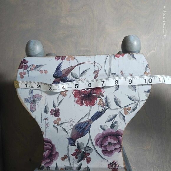 Stunning Pier one clock ornate flower birds battery operated alice in wonderland - Picture 16 of 16